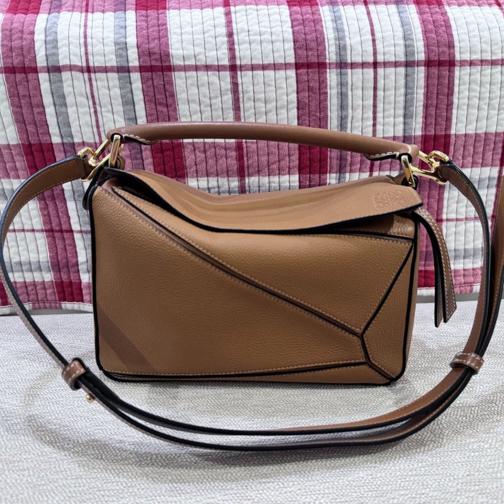 Loewe Small Puzzle Bag Caramel Grained Calfskin New Rare - Picture 9 of 10